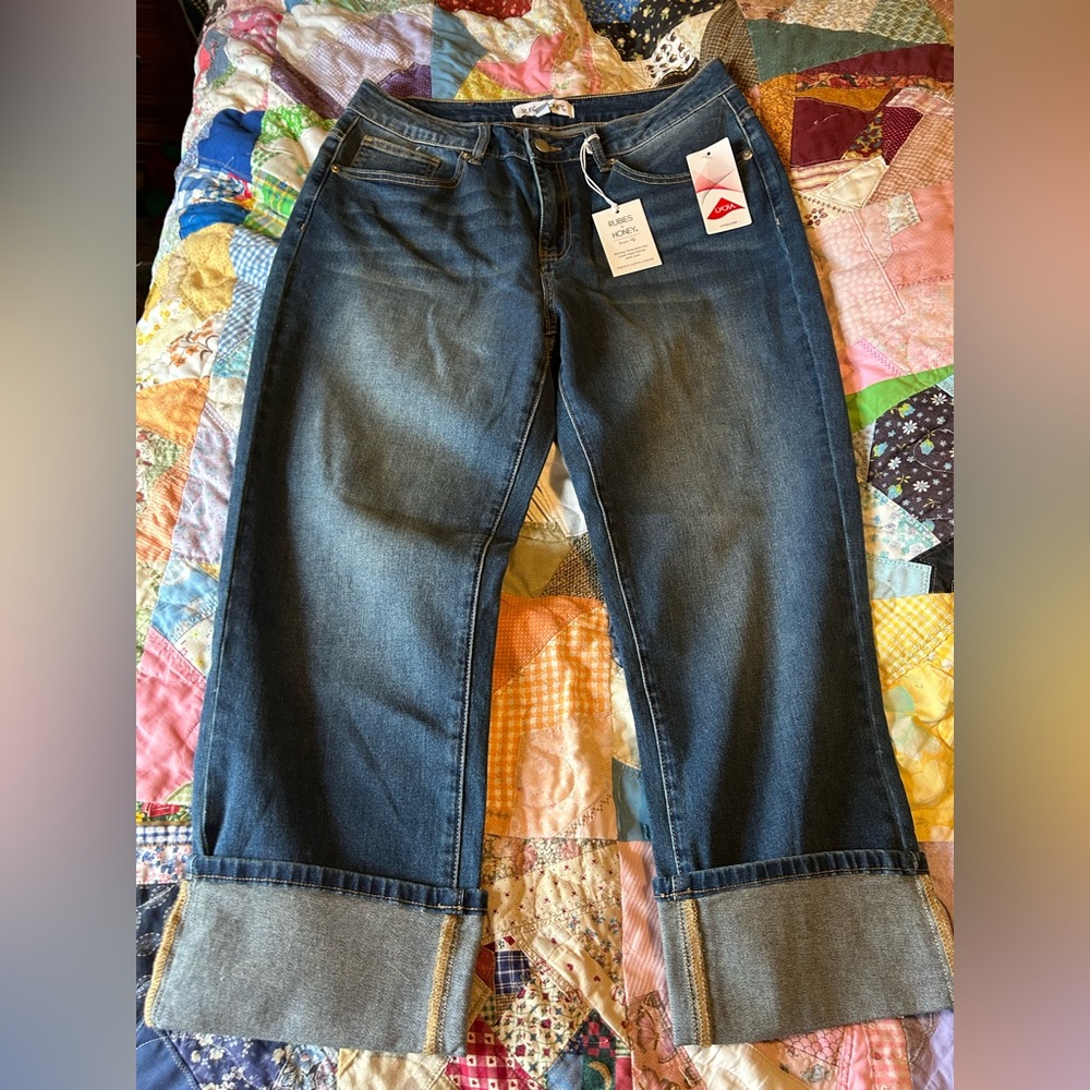 Rubies and Honey Size 30 Women's  capris